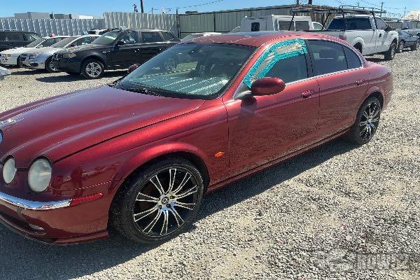 Photo of 2005 Jaguar S-Type