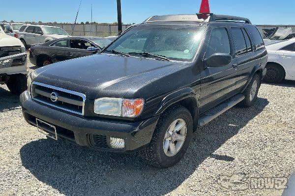 Photo of 2004 Nissan Pathfinder