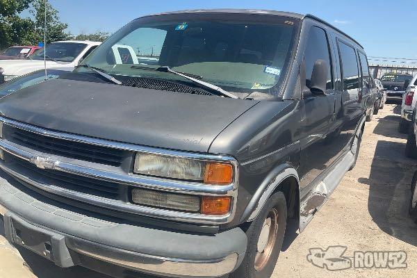 Photo of 1999 Chevrolet Express