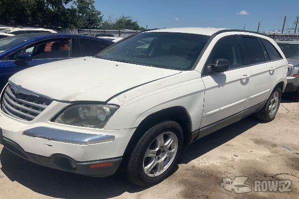 Photo of 2005 Chrysler Pacifica