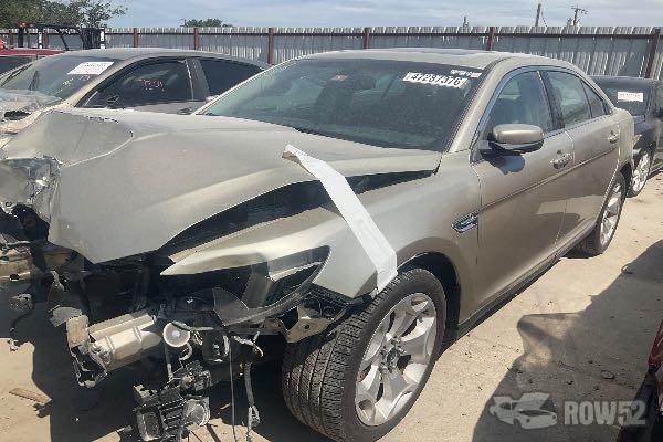 Photo of 2010 Ford Taurus