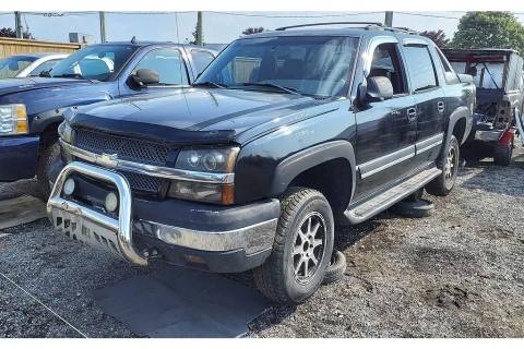 Photo of 2004 Chevrolet Avalanche
