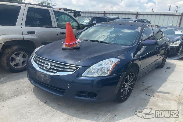 Photo of 2011 Nissan Altima