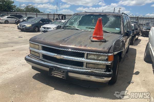 Photo of 1997 Chevrolet Suburban