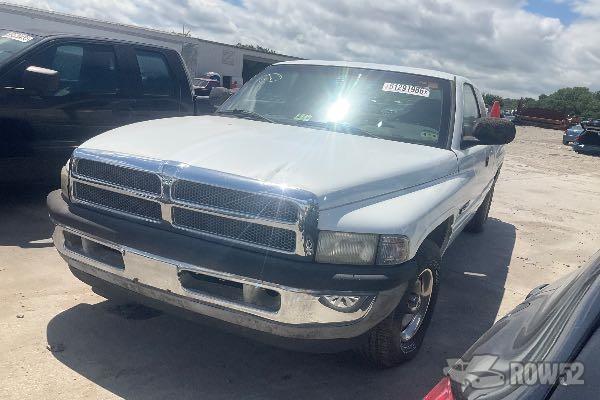Photo of 2000 Dodge Ram 1500