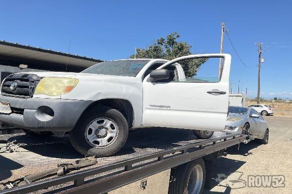 Photo of 2005 Toyota Tacoma