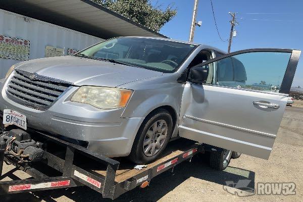Photo of 2009 Chrysler Town & Country
