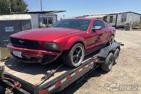 Photo of 2005 Ford Mustang