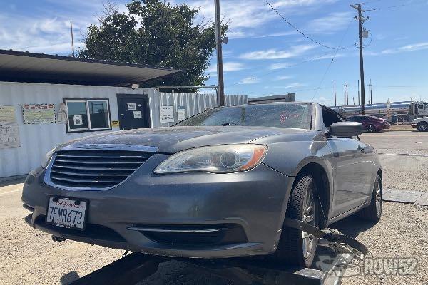 Photo of 2012 Chrysler 200