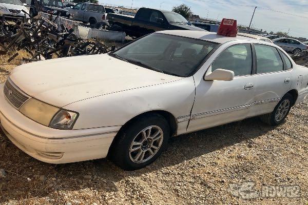 Photo of 1998 Toyota Avalon