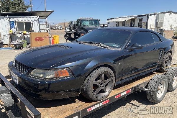 Photo of 2000 Ford Mustang
