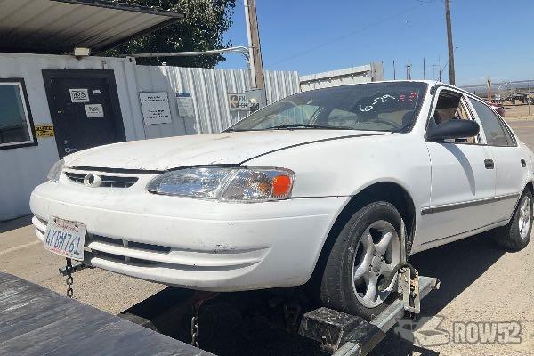 Photo of 2000 Toyota Corolla