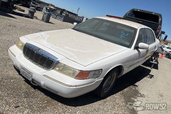 Photo of 2001 Mercury Grand Marquis