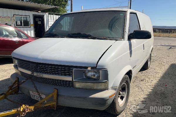 Photo of 2002 Chevrolet Astro