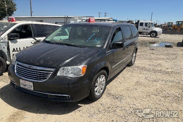 Photo of 2015 Chrysler Town & Country