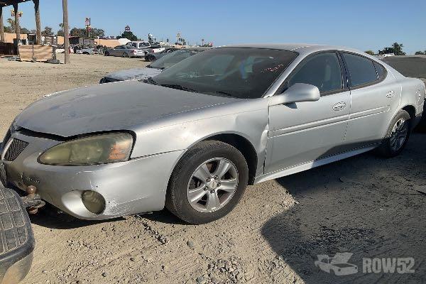 Photo of 2004 Pontiac Grand Prix