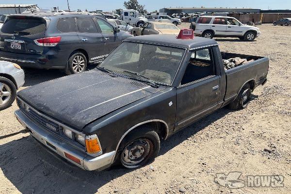 Photo of 1985 Nissan Pickup