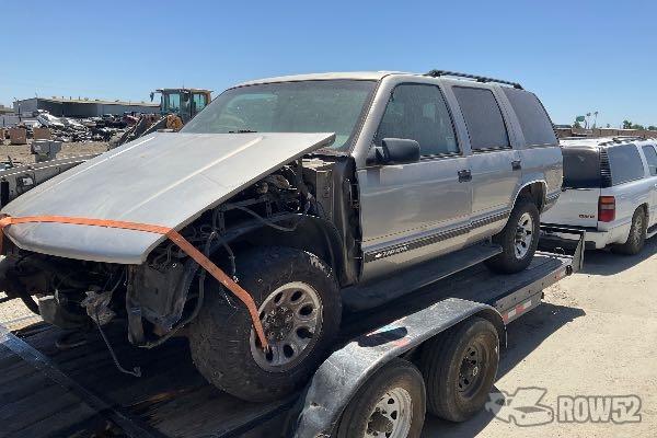 Photo of 1999 Chevrolet Tahoe