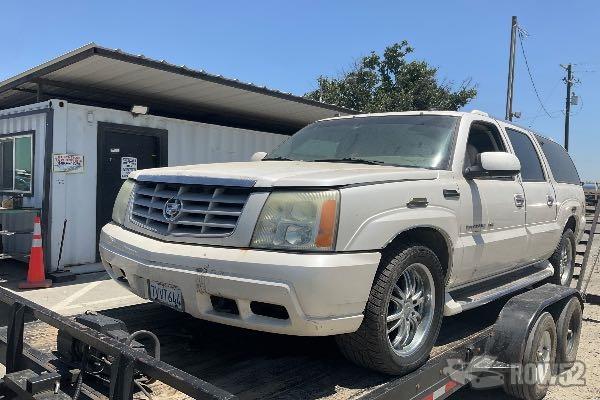 Photo of 2004 Cadillac Escalade