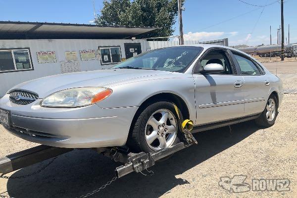 Photo of 2000 Ford Taurus