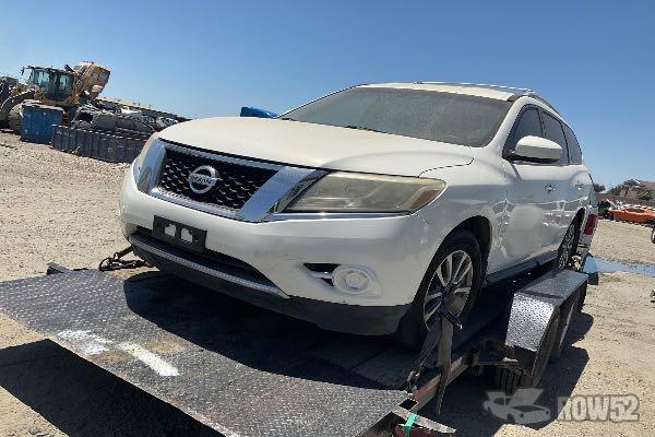 Photo of 2014 Nissan Pathfinder