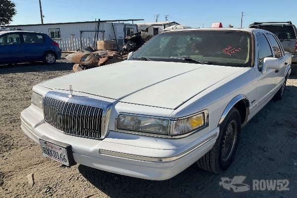 Photo of 1997 Lincoln Town Car