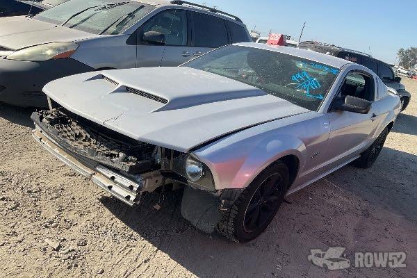 Photo of 2005 Ford Mustang