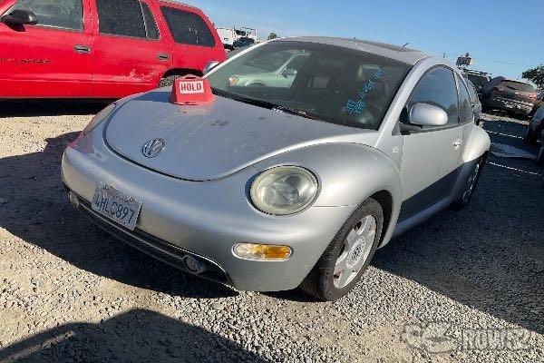 Photo of 2000 Volkswagen New Beetle