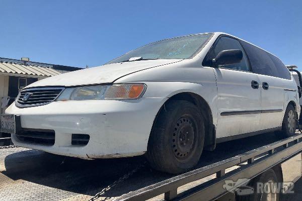 Photo of 2000 Honda Odyssey