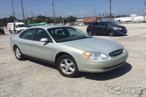 Photo of 2003 Ford Taurus