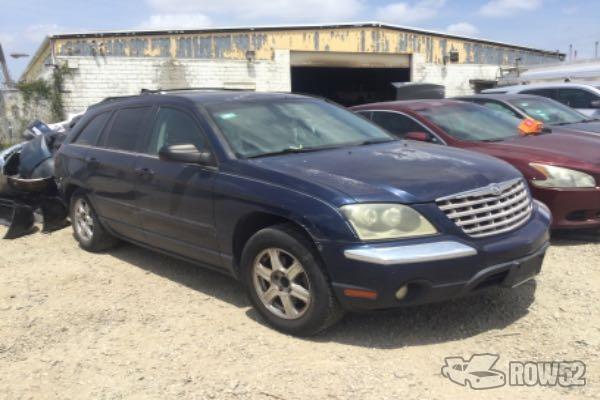 Photo of 2004 Chrysler Pacifica