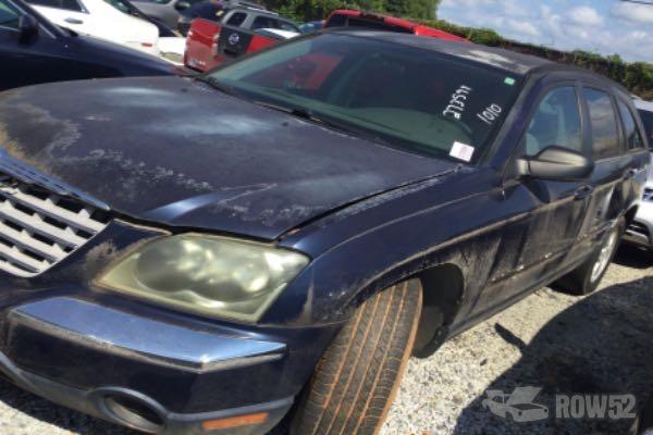 Photo of 2004 Chrysler Pacifica