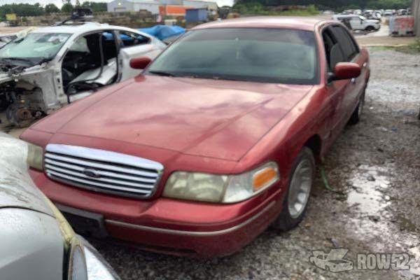 Photo of 1998 Ford Crown Victoria