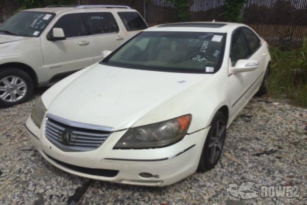 Photo of 2005 Acura RL