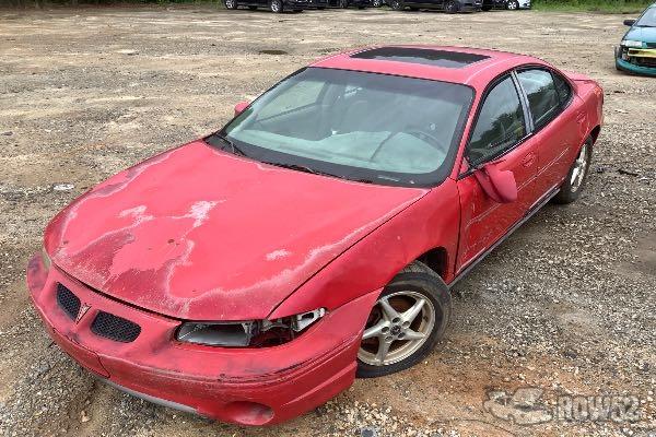Photo of 2001 Pontiac Grand Prix