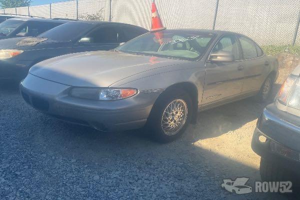 Photo of 1997 Pontiac Grand Prix