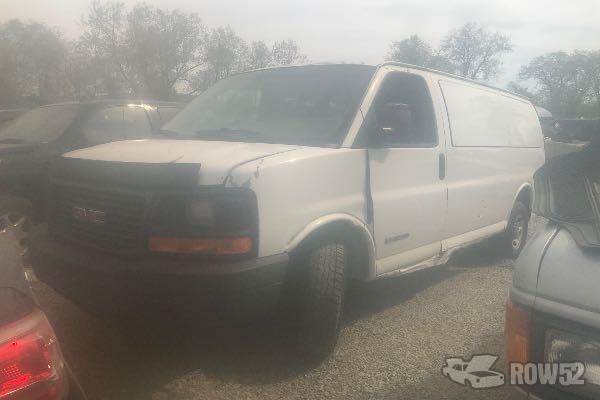 Photo of 2005 GMC Savana