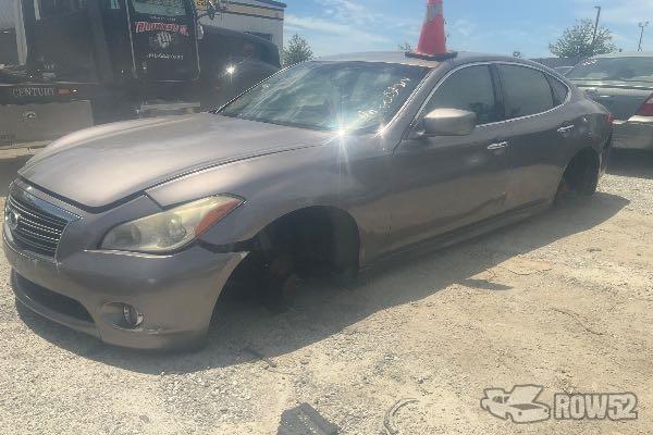 Photo of 2012 Infiniti M