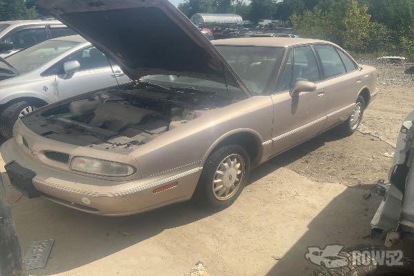 Photo of 1999 Oldsmobile Eighty Eight