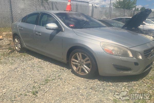 Photo of 2013 Volvo S40