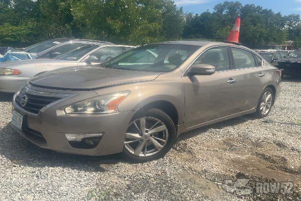 Photo of 2014 Nissan Altima