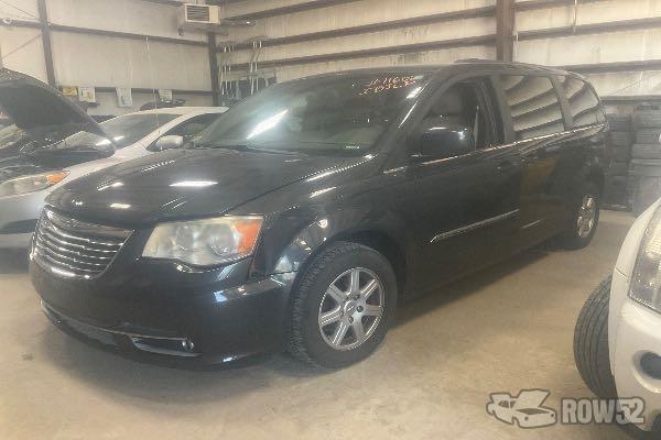 Photo of 2012 Chrysler Town & Country