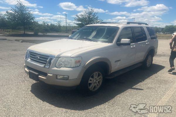 Photo of 2008 Ford Explorer
