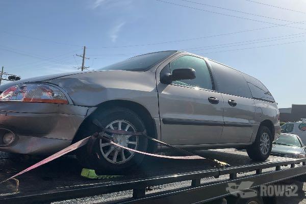 Photo of 2003 Ford Windstar