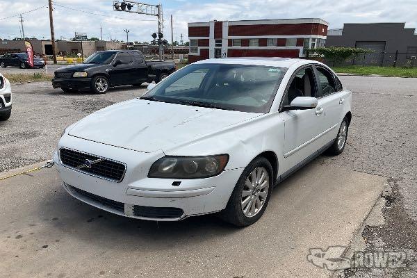 Photo of 2005 Volvo S40