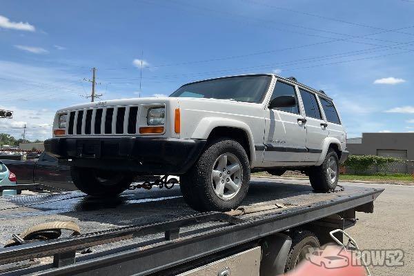 Photo of 2001 Jeep Cherokee