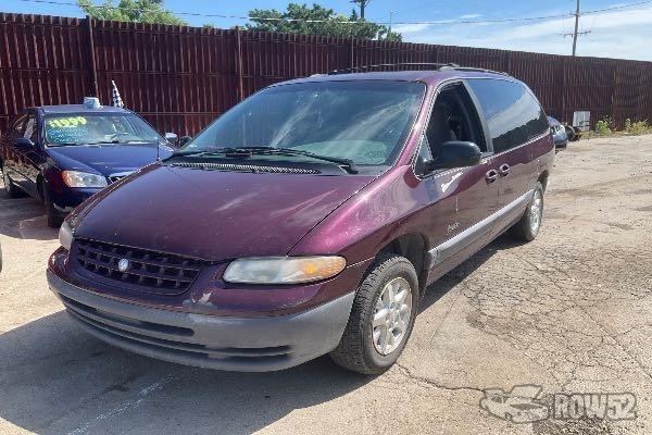 Photo of 1999 Plymouth Grand Voyager