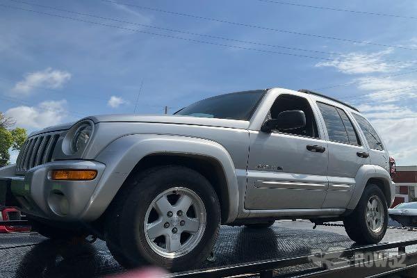 Photo of 2003 Jeep Liberty