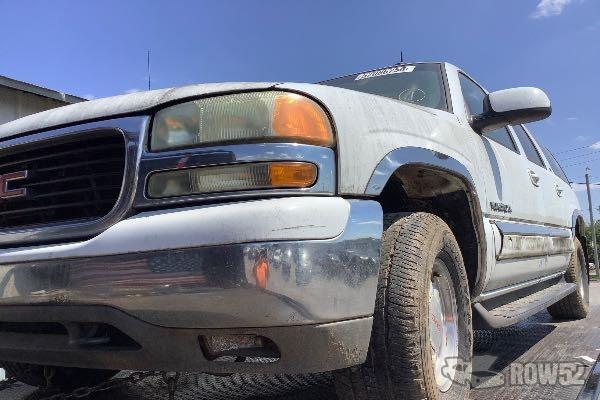 Photo of 2003 GMC Yukon XL