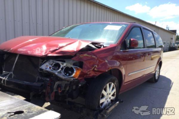 Photo of 2014 Chrysler Town & Country
